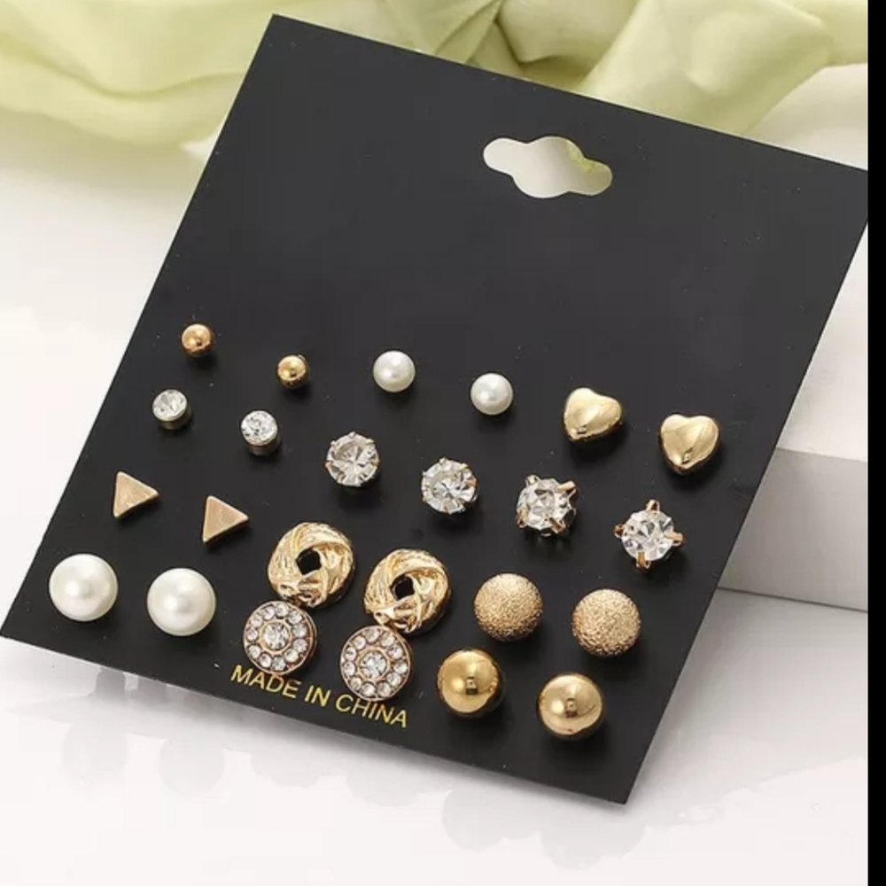 Vintage Fashion Stud Earrings